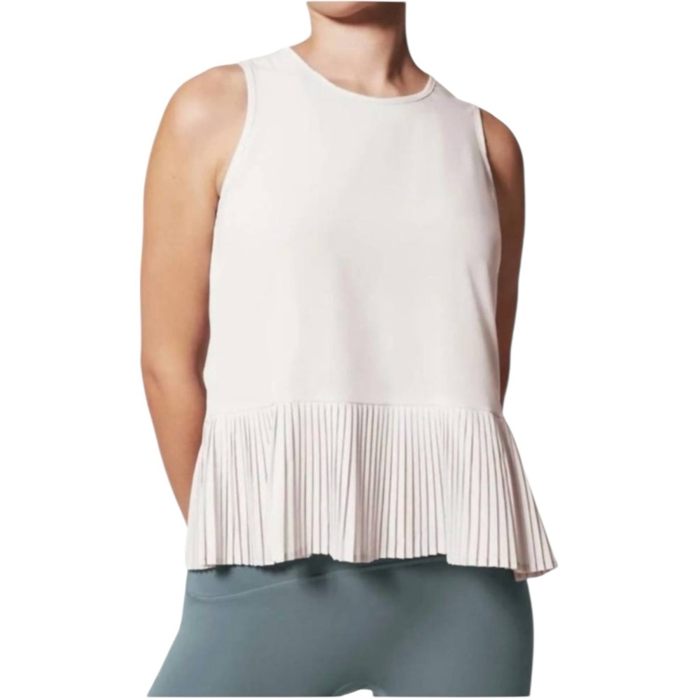 SPANX Yes Pleats‎ Tank Top in Light Cloudy Gray Pleated Sleeveless